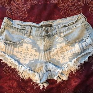 Billabong cut off shorts