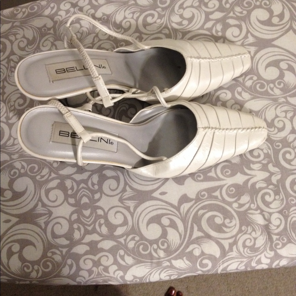 Women's shoes