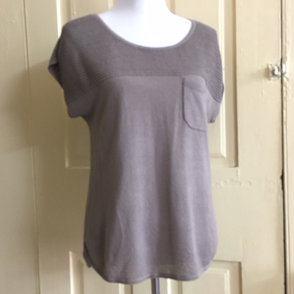 Ann Taylor Taupe Short Sleeve Knit Tee (M) - Picture 2 of 8