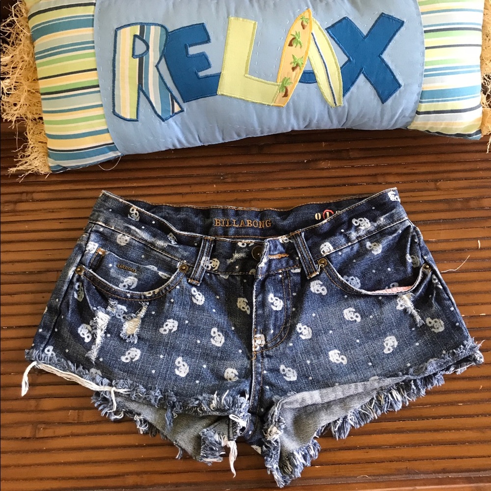 Billabong Anchor print Jean shorts
