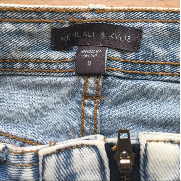 Kendall & Kylie shorts - Picture 3 of 8