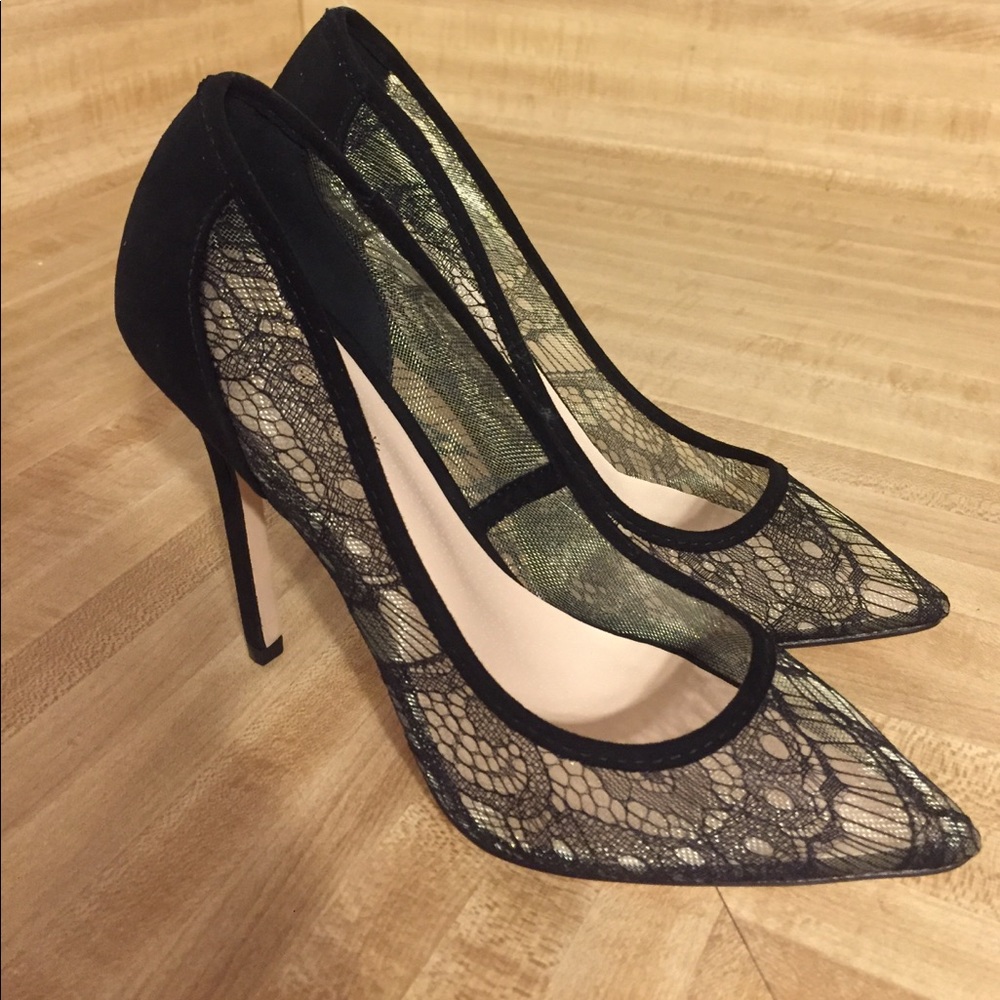 Shoedazzle "Zanita" black heels