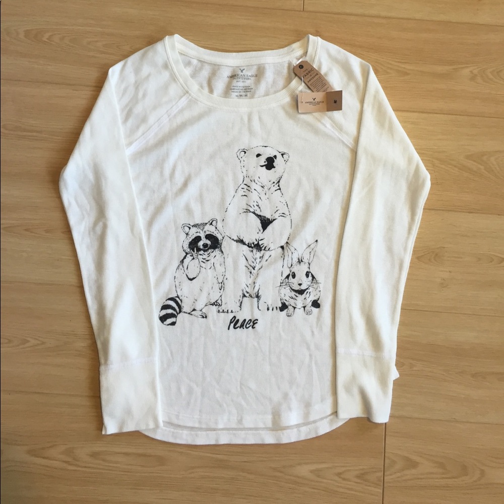 American Eagle long sleeved t-shirt