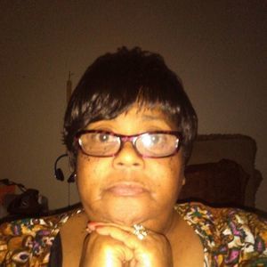 Meet your Posher, Dee