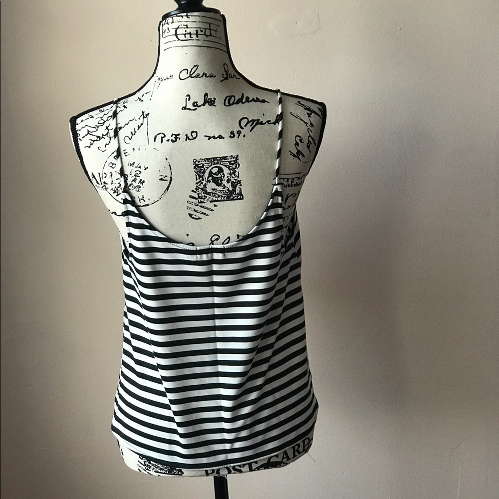 Silence + Noise High Low Tank Top. Size M - Picture 3 of 7