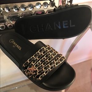New Chanel slides size 7