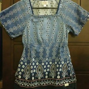 Urbane Live Sweet boho scrub top XSM