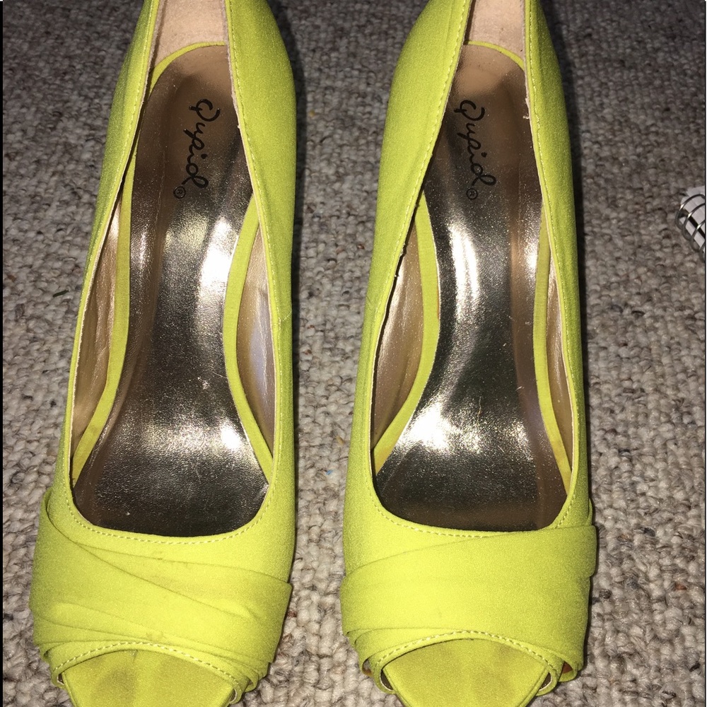 Like Qupid Heels-Size 9