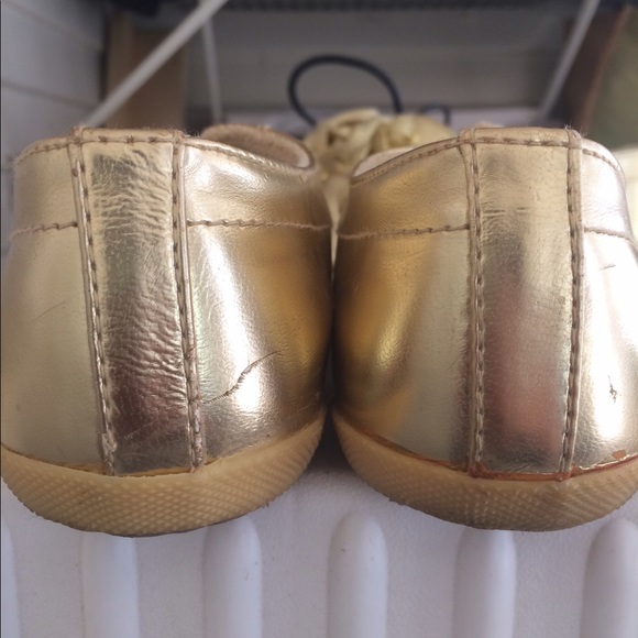 Vintage L.A. Gear Gold Shoes - Picture 2 of 2