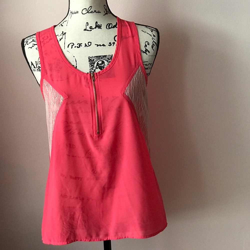 Chloe K Pink High Low Top. Front Zipper Detail.