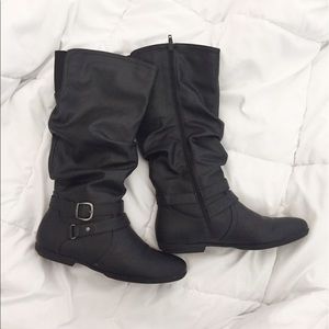 Black Slouchy Boots