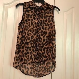 Women's collared tank top