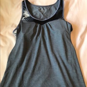 Supercharged tank by Athleta gray / black pattern