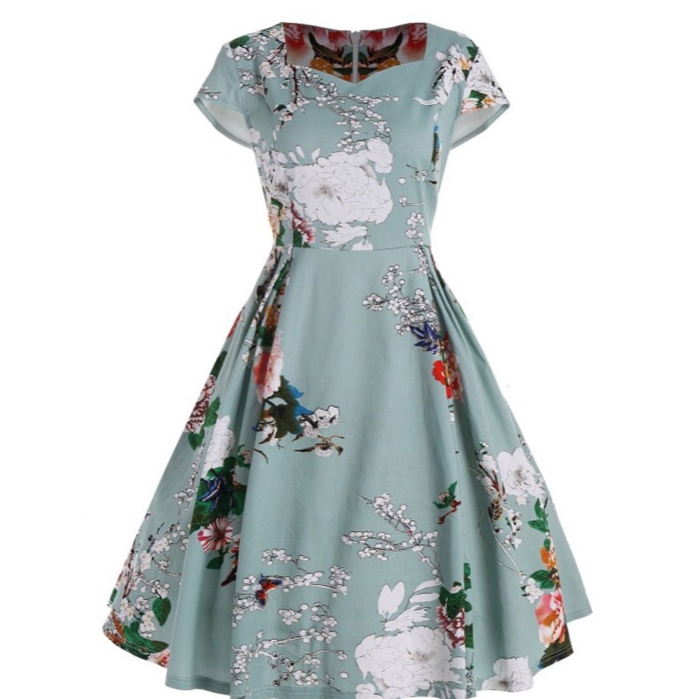 Vintage floral fitted sleeve 👗