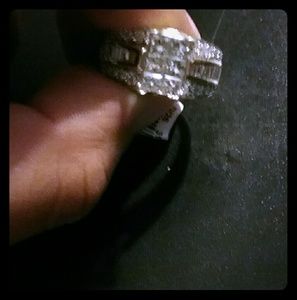 14 k gold diamond ring