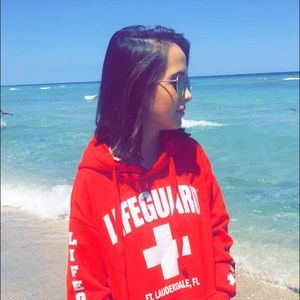 Meet your Posher, Lara