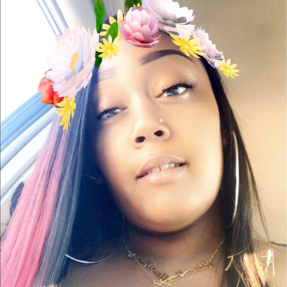 Meet your Posher, Tessa - Picture 1 of 1