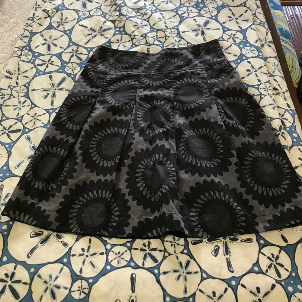 H&M Black and Gray large floral print a-line skirt