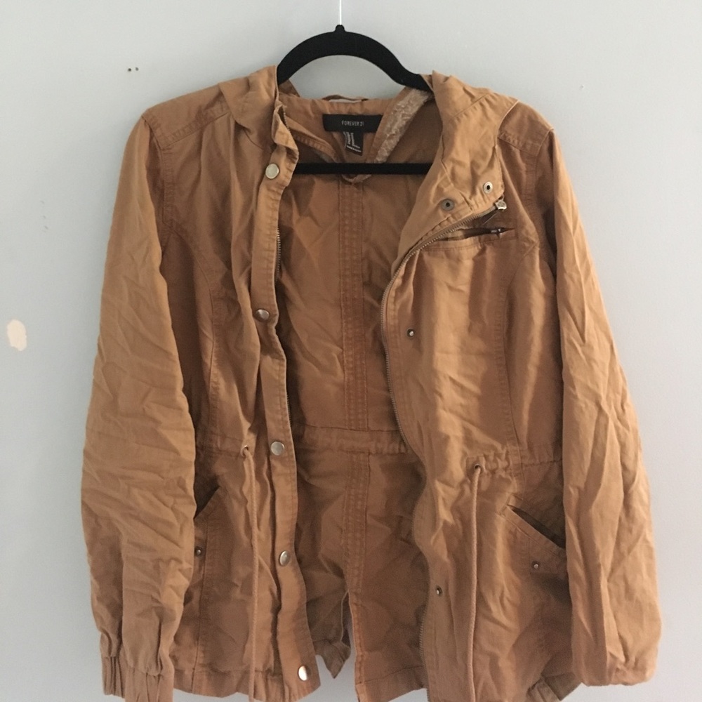 TAN UTILITY JACKET
