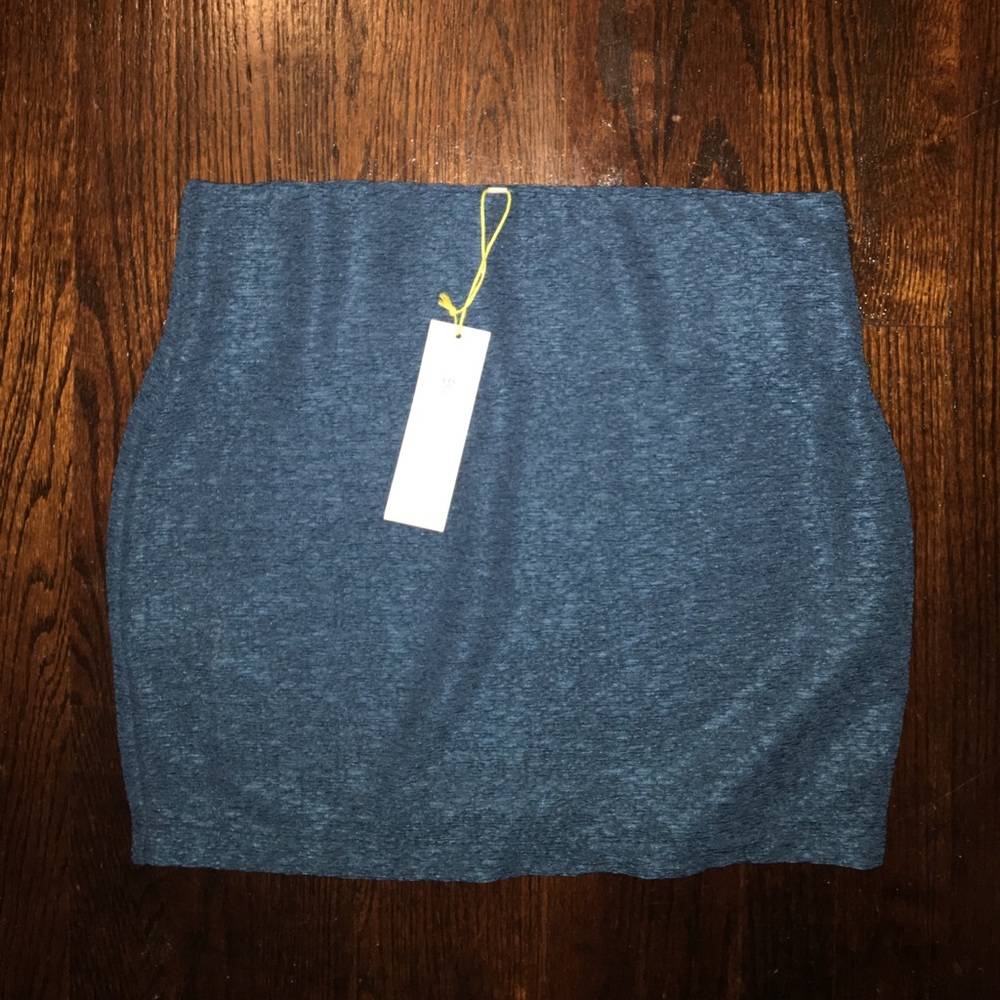 🌺🌺 NWT BCBG SKIRT 🌺🌺