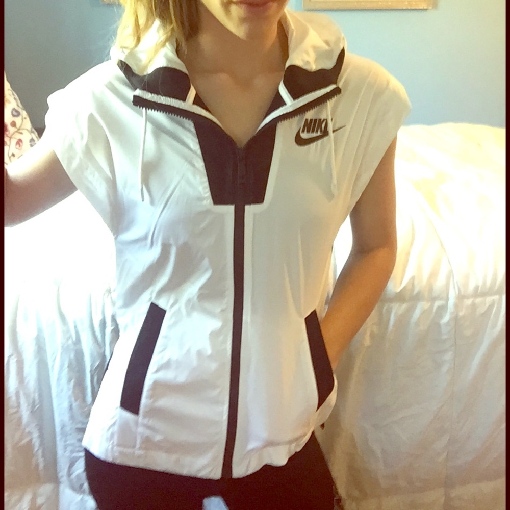 Nike Women's Tech Hypermesh Vest Jacket