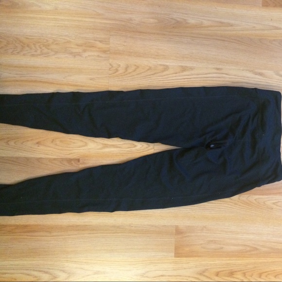 Workout pants - Picture 3 of 3