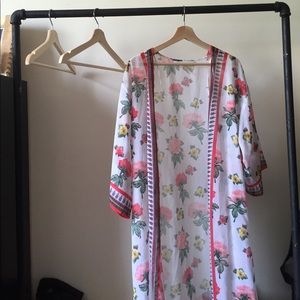HM Floral White Kimono