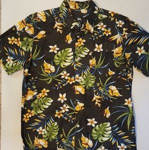 Stussy button up short sleeve floral print shirt