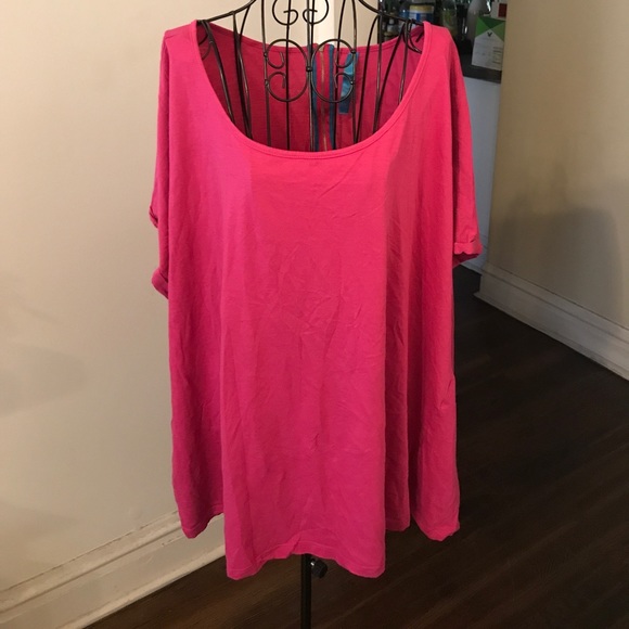 Penningtons Tops - Pennington's hot pink tshirt, size 5X
