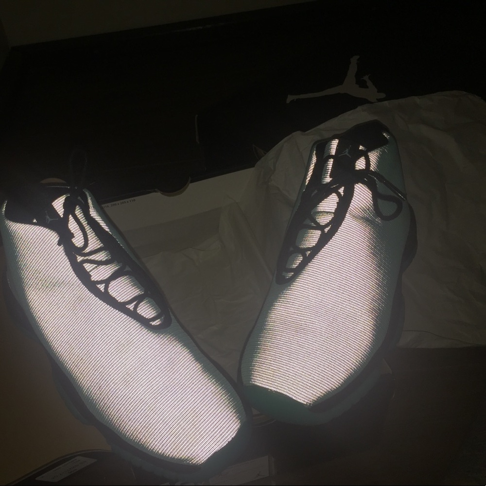 Air Jordan Futures size 6.5 (SHIRT INCLUDED)