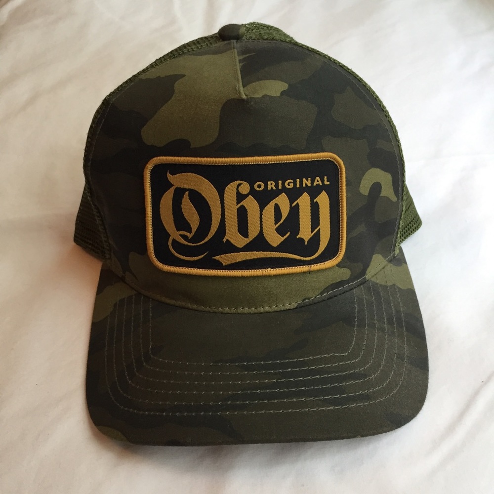 NEW without tags Obey mesh snap back