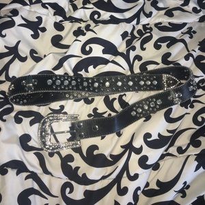 AMAZING condition black leather sparkle belt