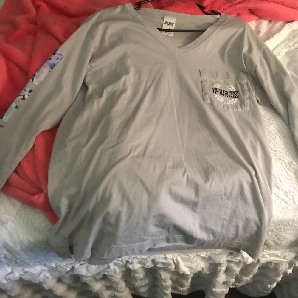 Vs pink tee