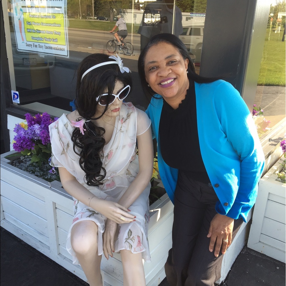 Meet your Posher, Euna