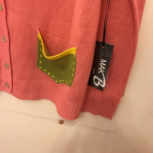 Adorable Pink Cardigan with Green Pockets🍃 - Picture 2 of 7