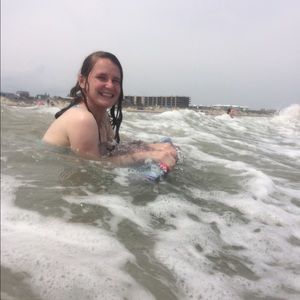 Meet your Posher, Eva