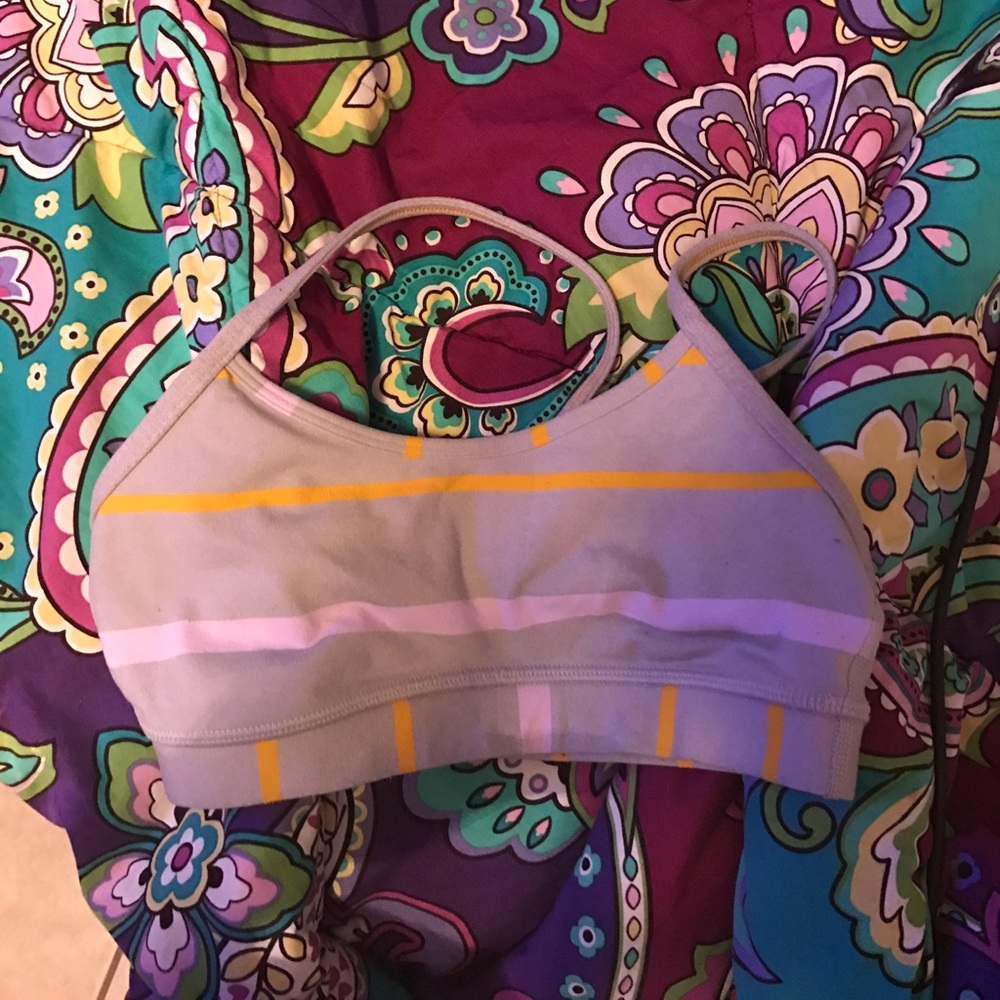 lululemon sports bra