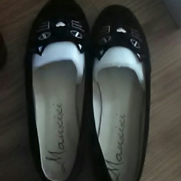 Kitty flats - Picture 2 of 3