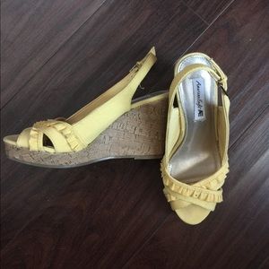 American Eagle sling back shoes
