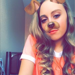 Meet your Posher, Caitlin