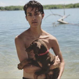 Meet your Posher, Adam