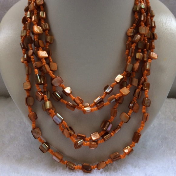 Jewelry - ✨NEW✨Beautiful Orange Oil Spill Layered Necklace