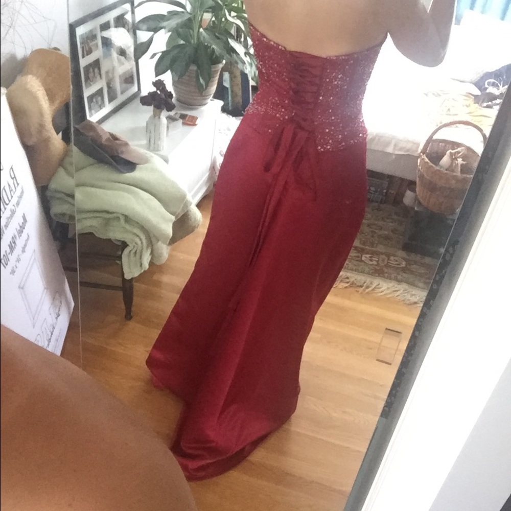 Red prom dress