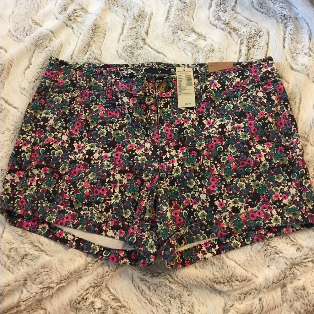 NWT American Eagle Floral Midi Shorts