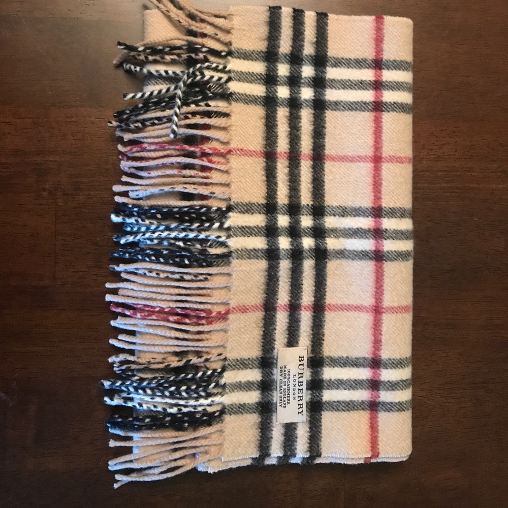 Burberberry scarf