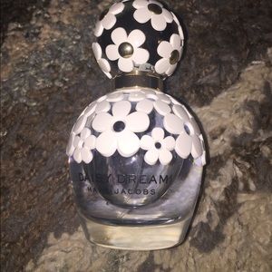 1.7 FL OZ Marc Jacobs Daisy Dream perfume