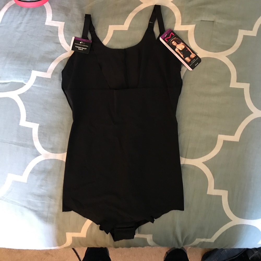 NWT Maidenform Wear Your Own Bra Body Briefer