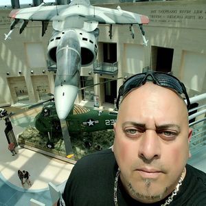 Meet your Posher, Anibal