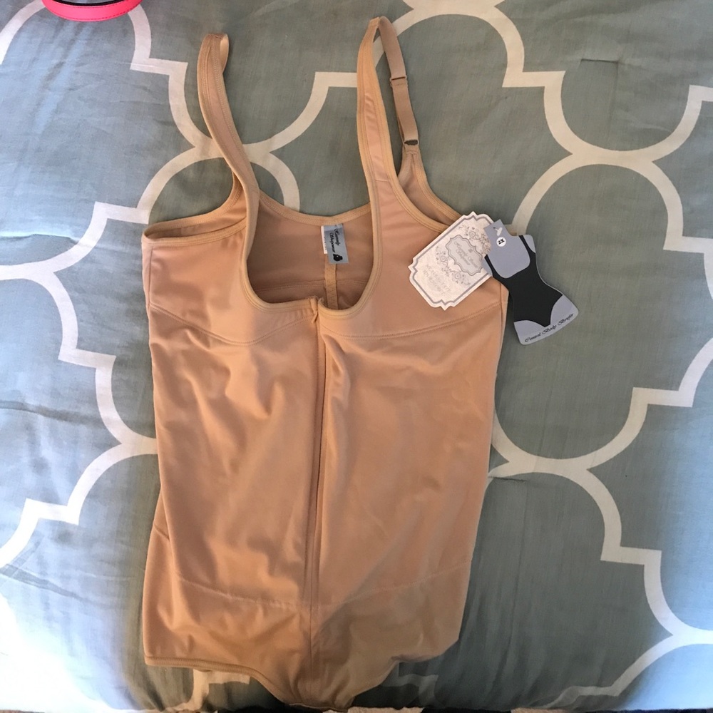 NWT Heavenly Secrets Shapewear