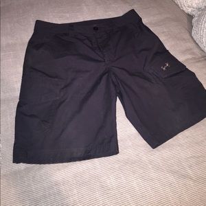 Under Armour men's black cargo shorts Sz 34